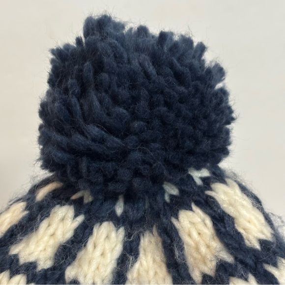The Blueberry Hill Navy White Plaid Hand Knit Pom Beanie Hat L - Picture 3 of 5